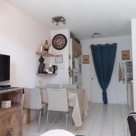 Appartement T2 Dans Residence Avec Piscine Et Tennis Saint-Raphaël Exteriör bild