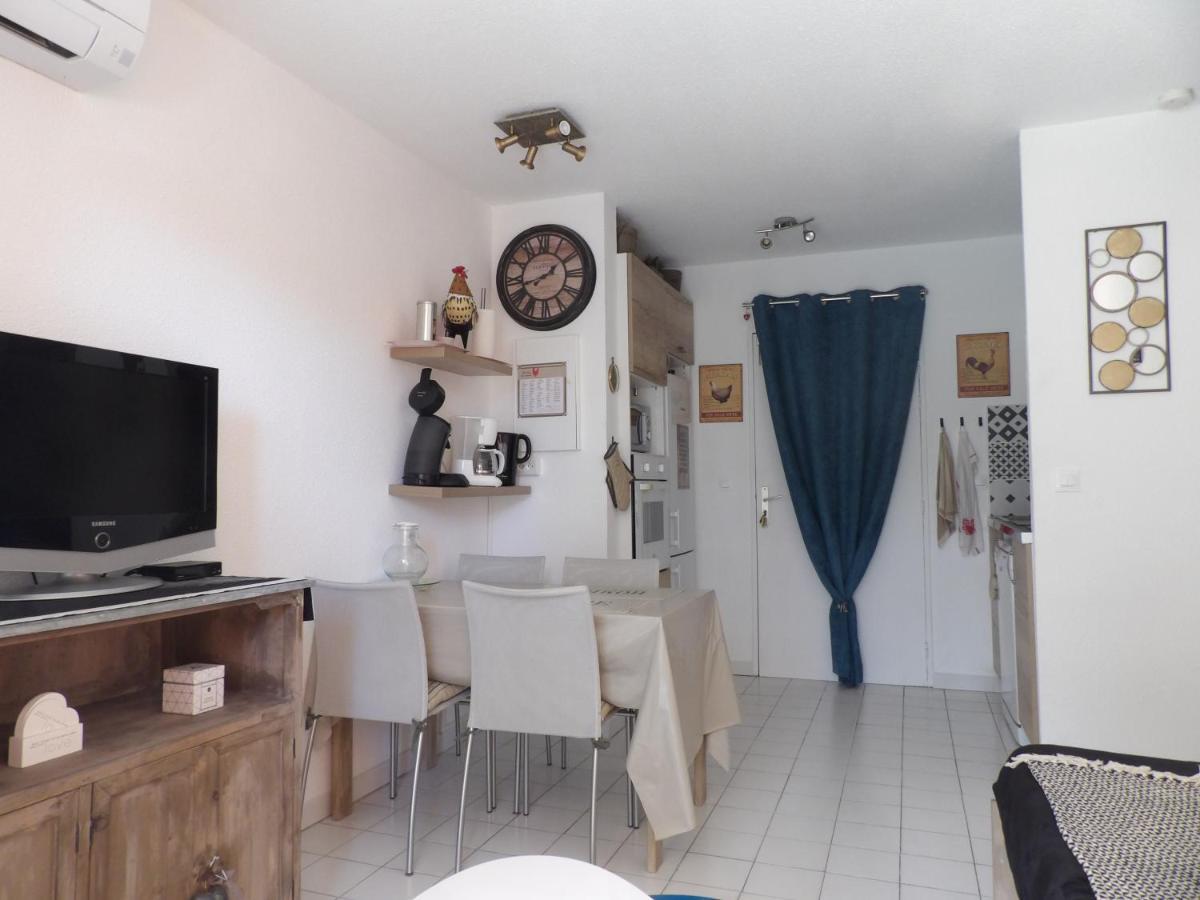 Appartement T2 Dans Residence Avec Piscine Et Tennis Saint-Raphaël Exteriör bild