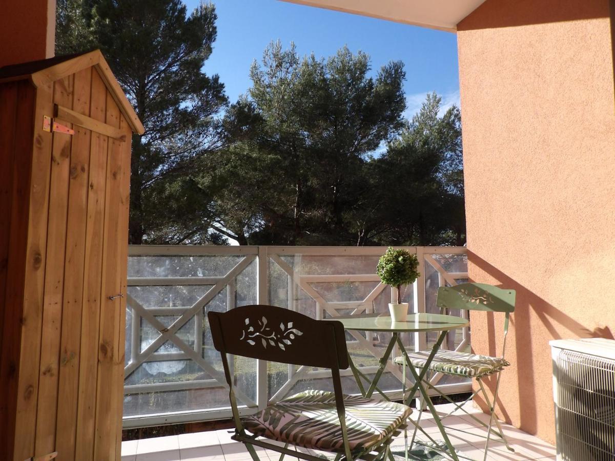 Appartement T2 Dans Residence Avec Piscine Et Tennis Saint-Raphaël Exteriör bild
